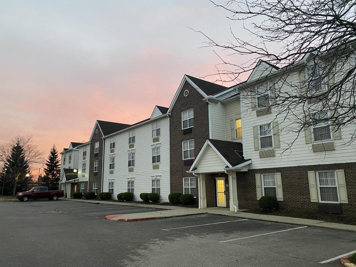 Mainstay Suites Middleburg Heights Cleveland Airport Εξωτερικό φωτογραφία