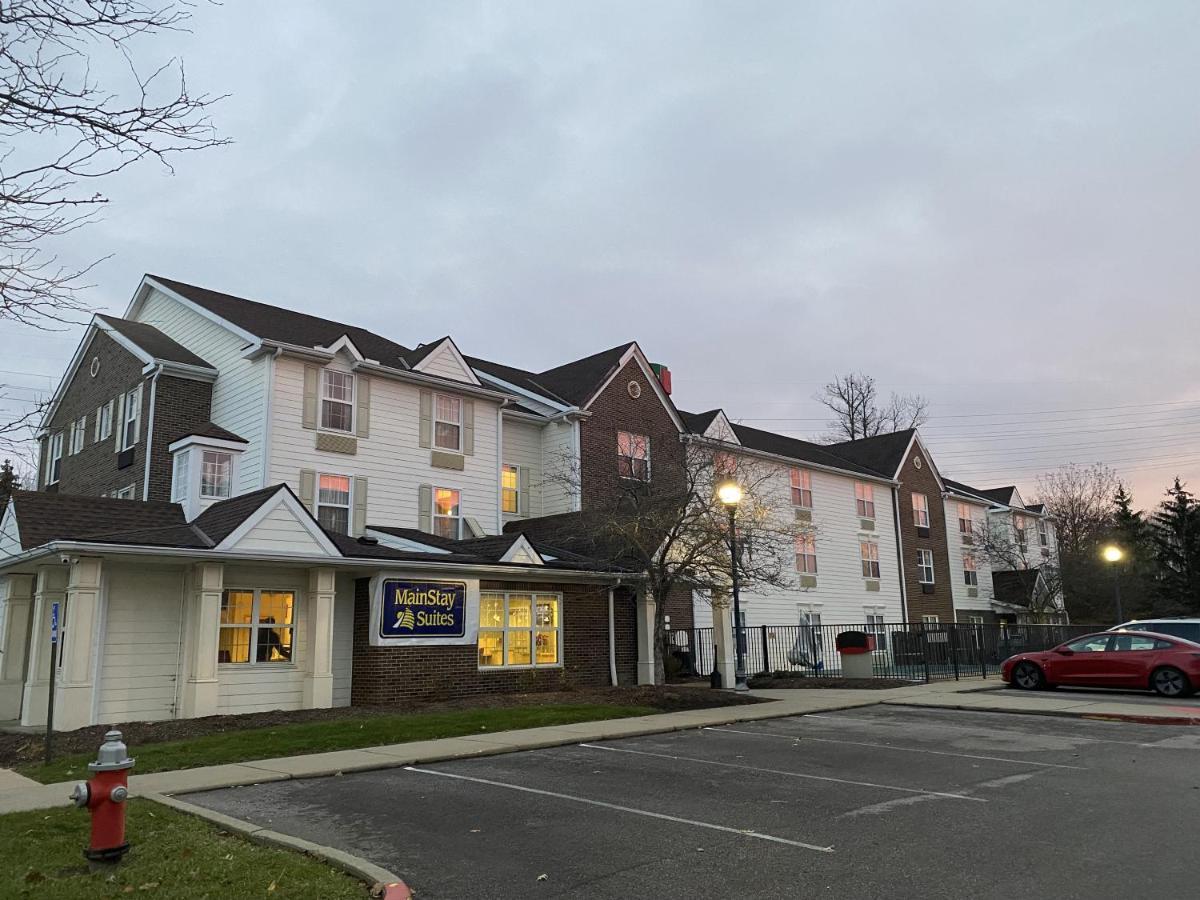 Mainstay Suites Middleburg Heights Cleveland Airport Εξωτερικό φωτογραφία