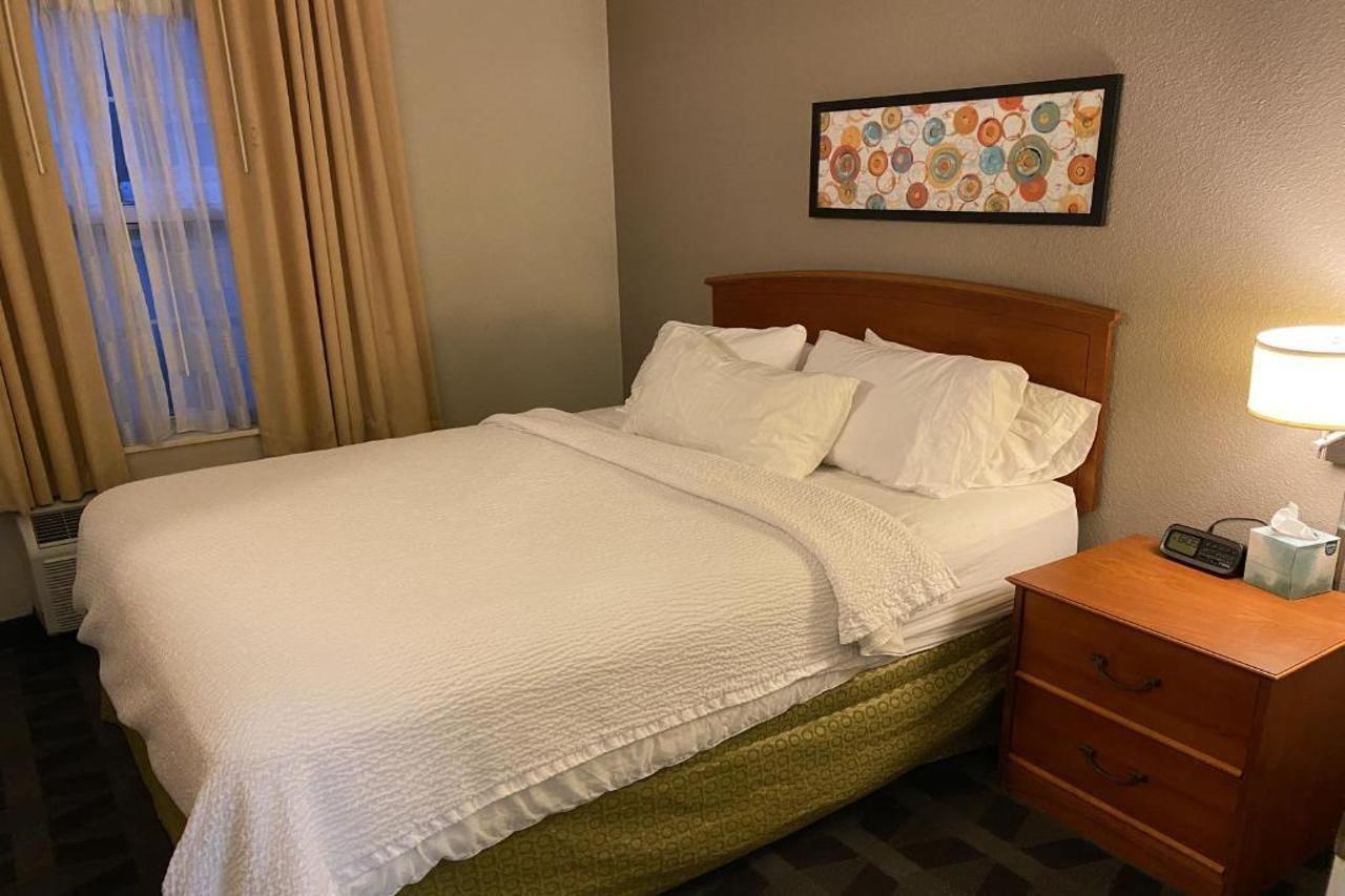 Mainstay Suites Middleburg Heights Cleveland Airport Εξωτερικό φωτογραφία